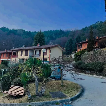 Hotel apartamentowy Le Terrazze Vista Piscina Tennis Parking Wi-fi 4*