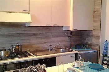 Le Terrazze Vista Piscina Tennis Parking Wi-fi 3* Μενάτζιο