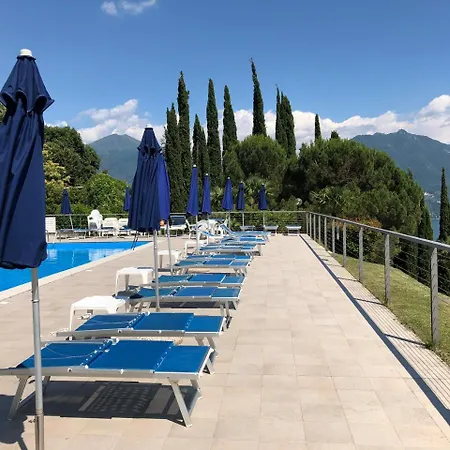 Le Terrazze Vista Piscina Tennis Parking Wi-fi 3*