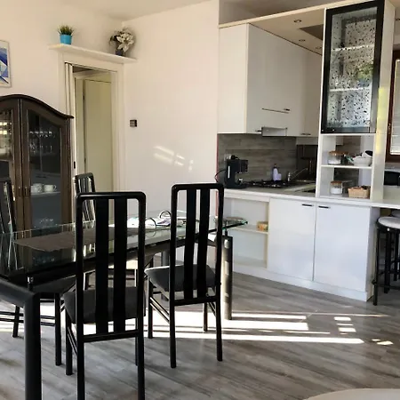 Le Terrazze Vista Piscina Tennis Parking Wi-fi 3*